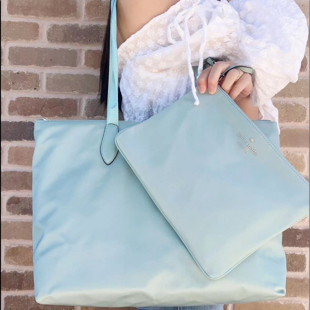 Kate Spade ♠️ Tote + Pouch - Picture 2 of 4